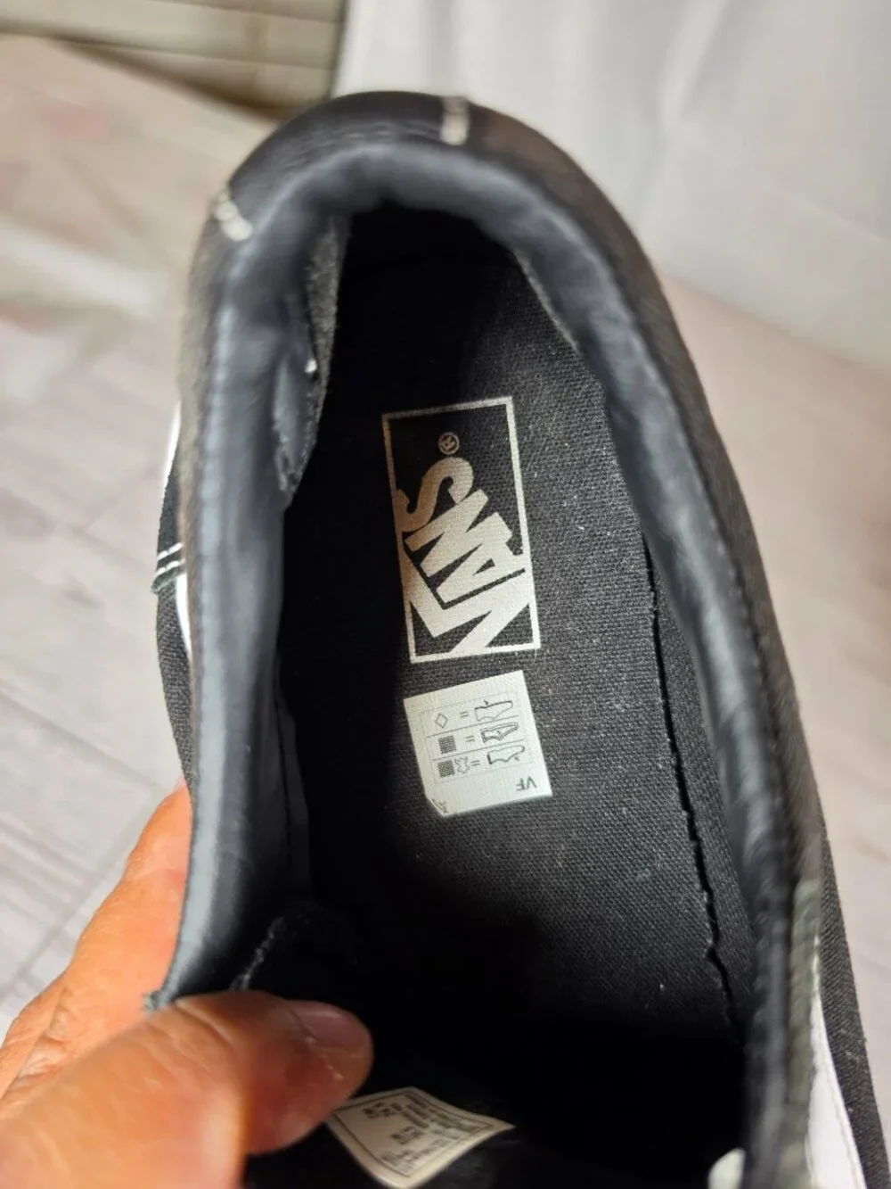 Vans classic styling